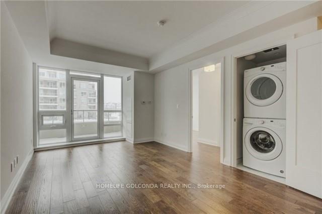 Photo 3 of Unit 308, 15 Stollery Pond Crescent, Markham, Devil's Elbow — HOMEH