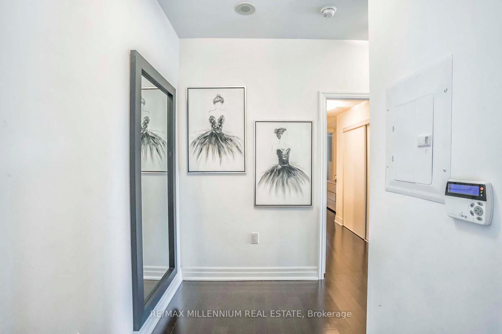 Photo 9 of Unit 2705, 8 The Esplanade, Toronto, Waterfront Communities — HOMEH