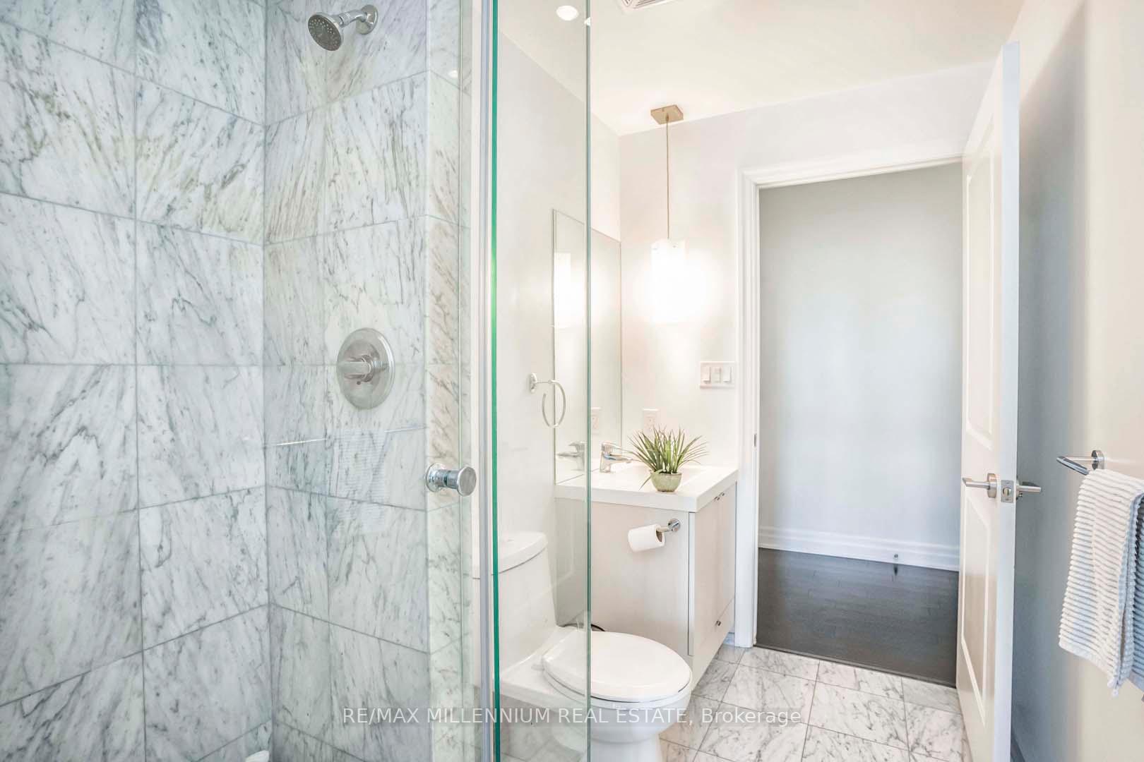 Photo 14 of Unit 2705, 8 The Esplanade, Toronto, Waterfront Communities — HOMEH