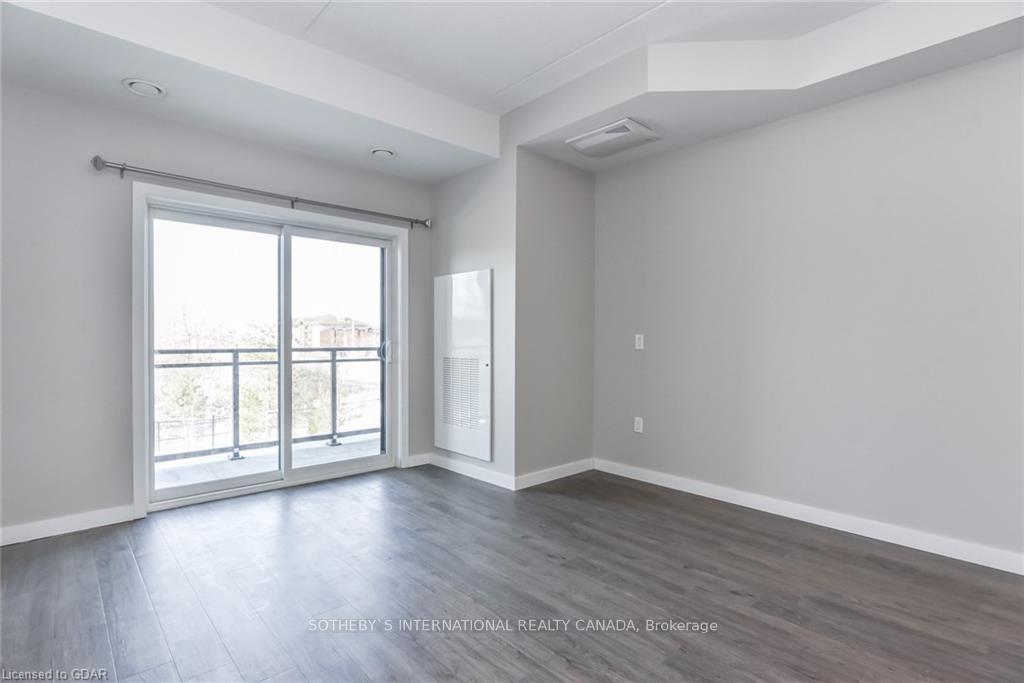 Photo 8 of Unit 112, 25 Kay Crescent, Guelph, Pineridge/Westminster Woods — HOMEH