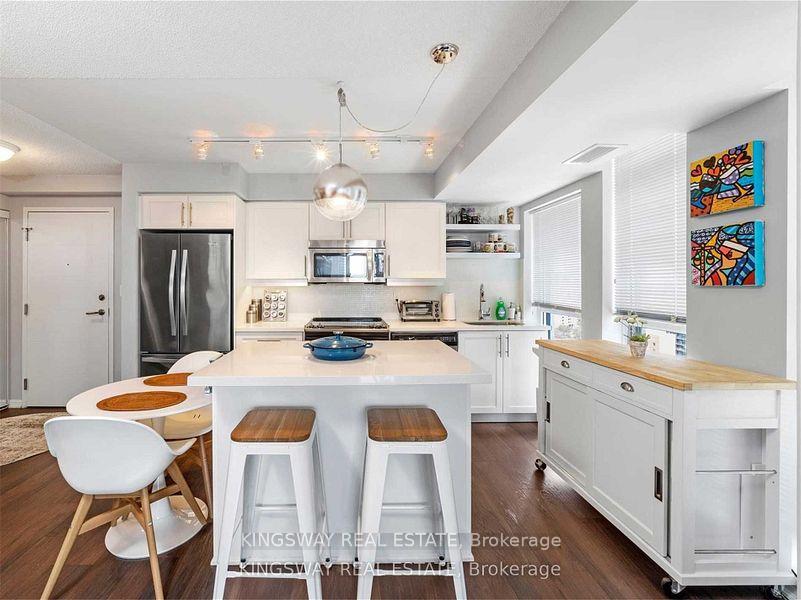 Photo 6 of Unit 2122, 400 Adelaide Street E, Toronto, Moss Park — HOMEH