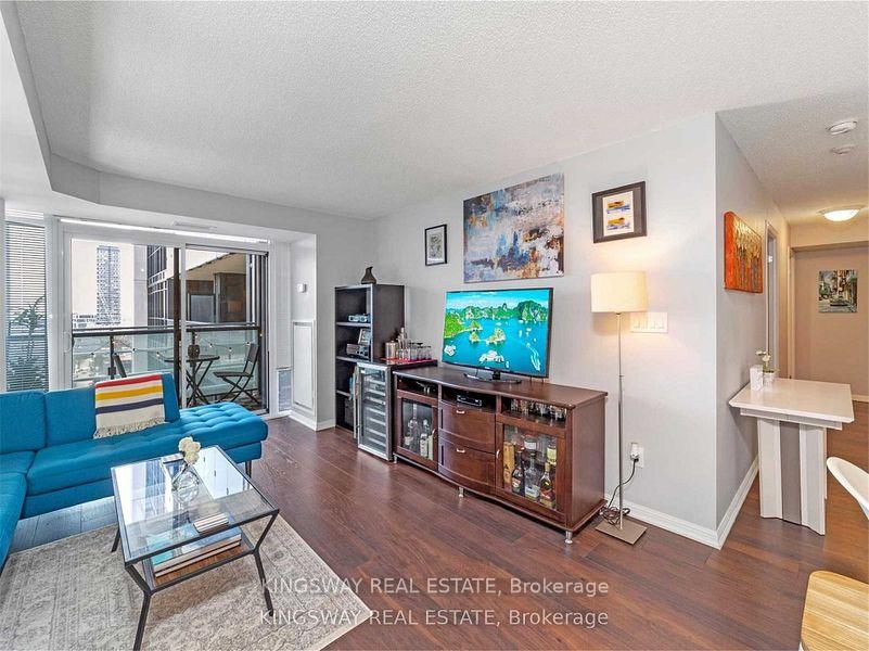 Photo 9 of Unit 2122, 400 Adelaide Street E, Toronto, Moss Park — HOMEH