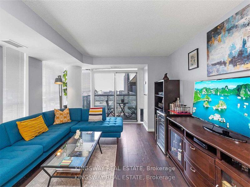 Photo 10 of Unit 2122, 400 Adelaide Street E, Toronto, Moss Park — HOMEH