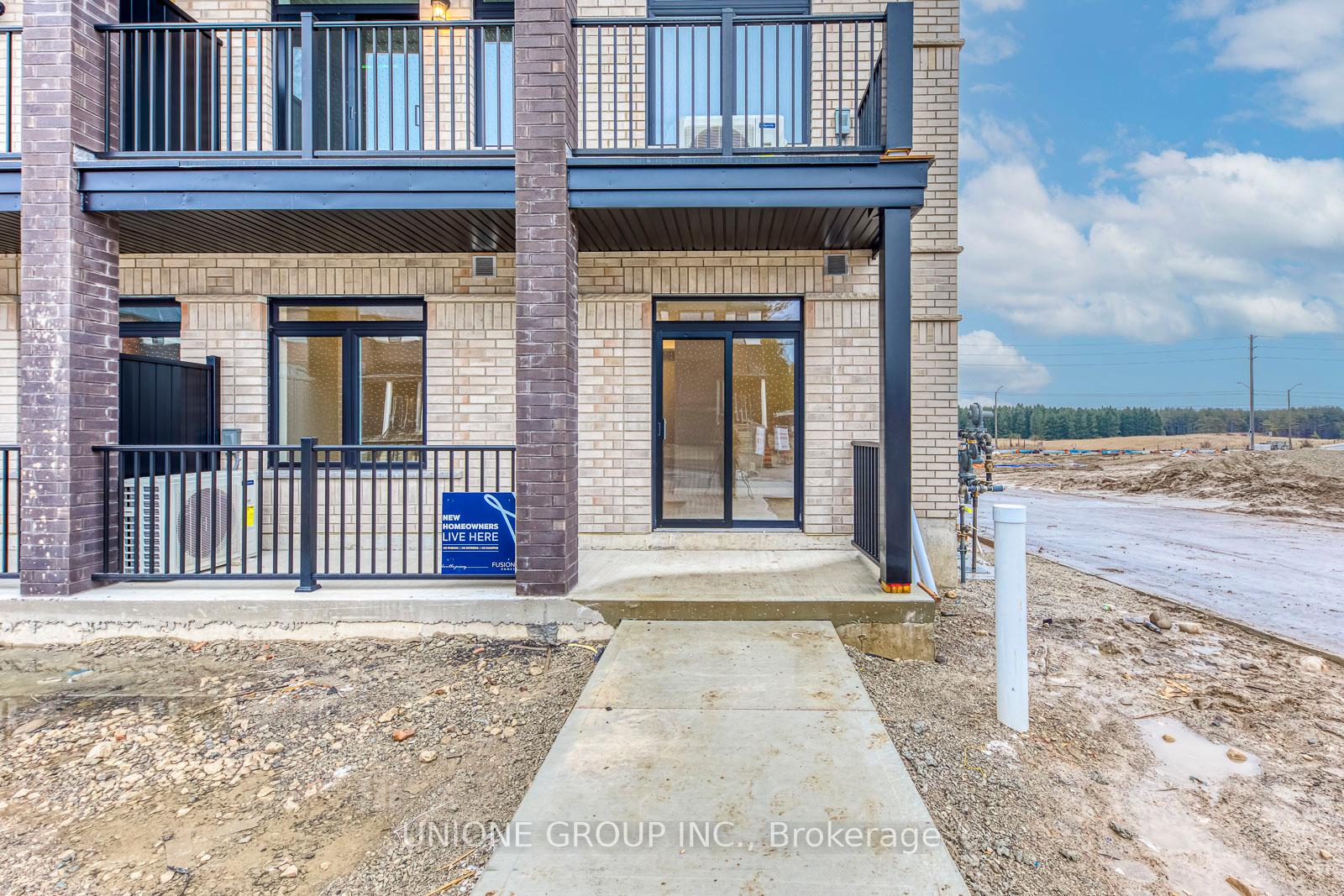 Photo 5 of 85 Thatcher Drive, Guelph, Kortright East — HOMEH