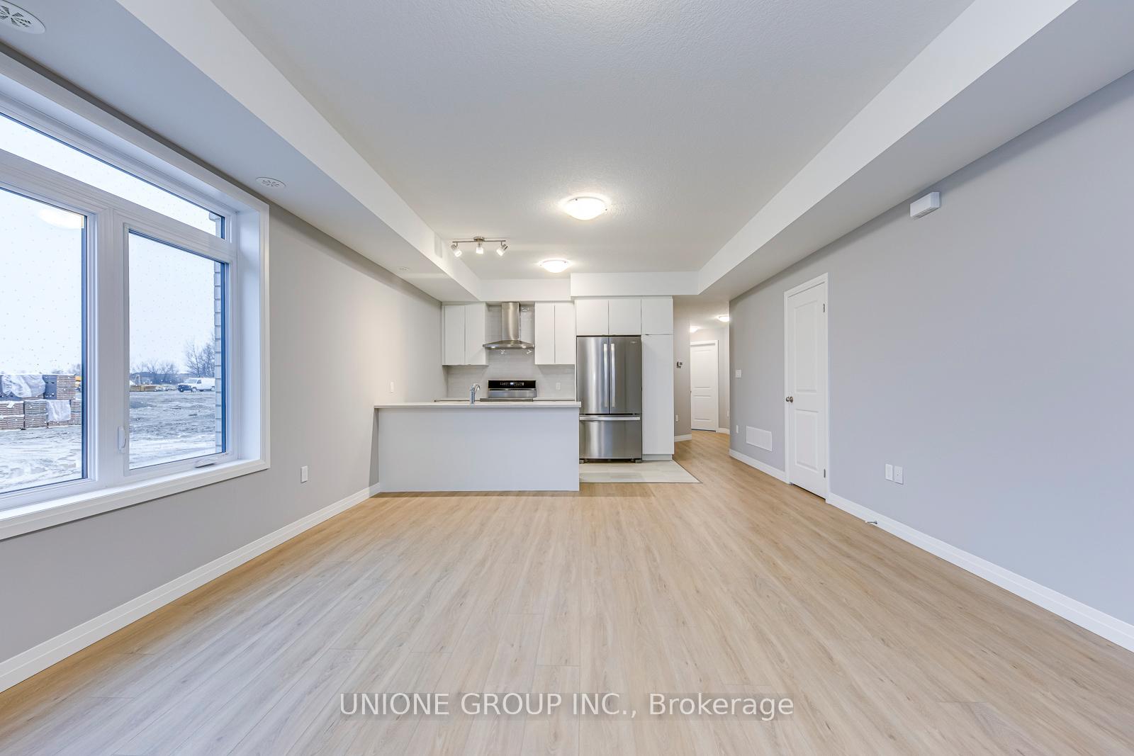 Photo 8 of 85 Thatcher Drive, Guelph, Kortright East — HOMEH