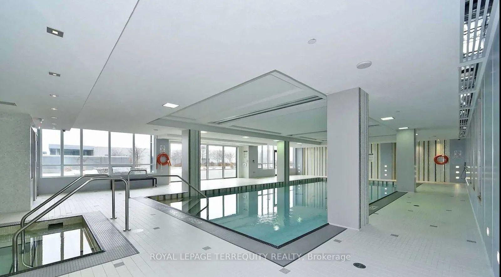Photo 12 of Unit 1710, 7165 Yonge Street, Markham, Thornhill — HOMEH