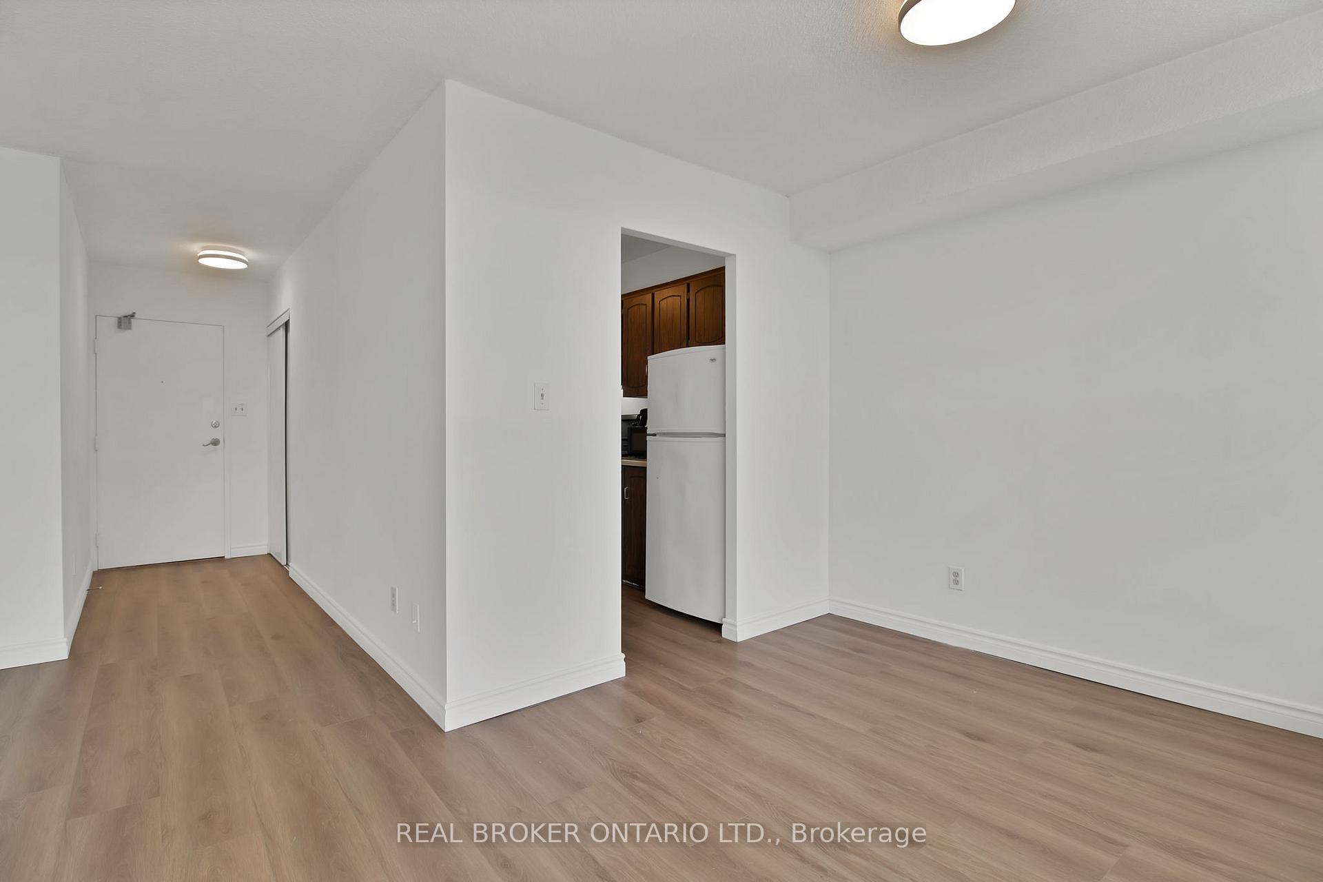 Photo 8 of Unit 701, 55 William Street E, Oshawa, O'Neill — HOMEH