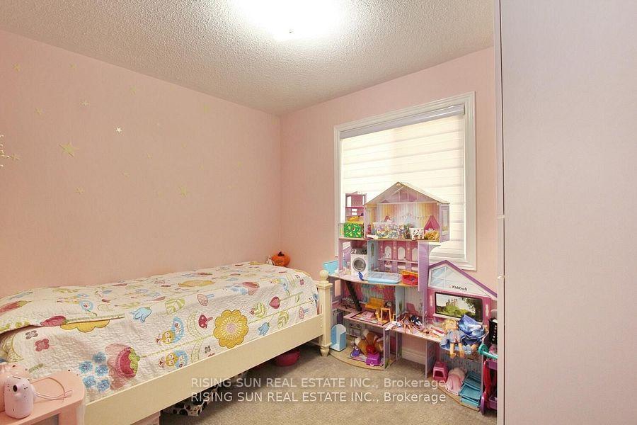Photo 8 of 7 Shortreed Grove, Brampton, Sandringham-Wellington — HOMEH