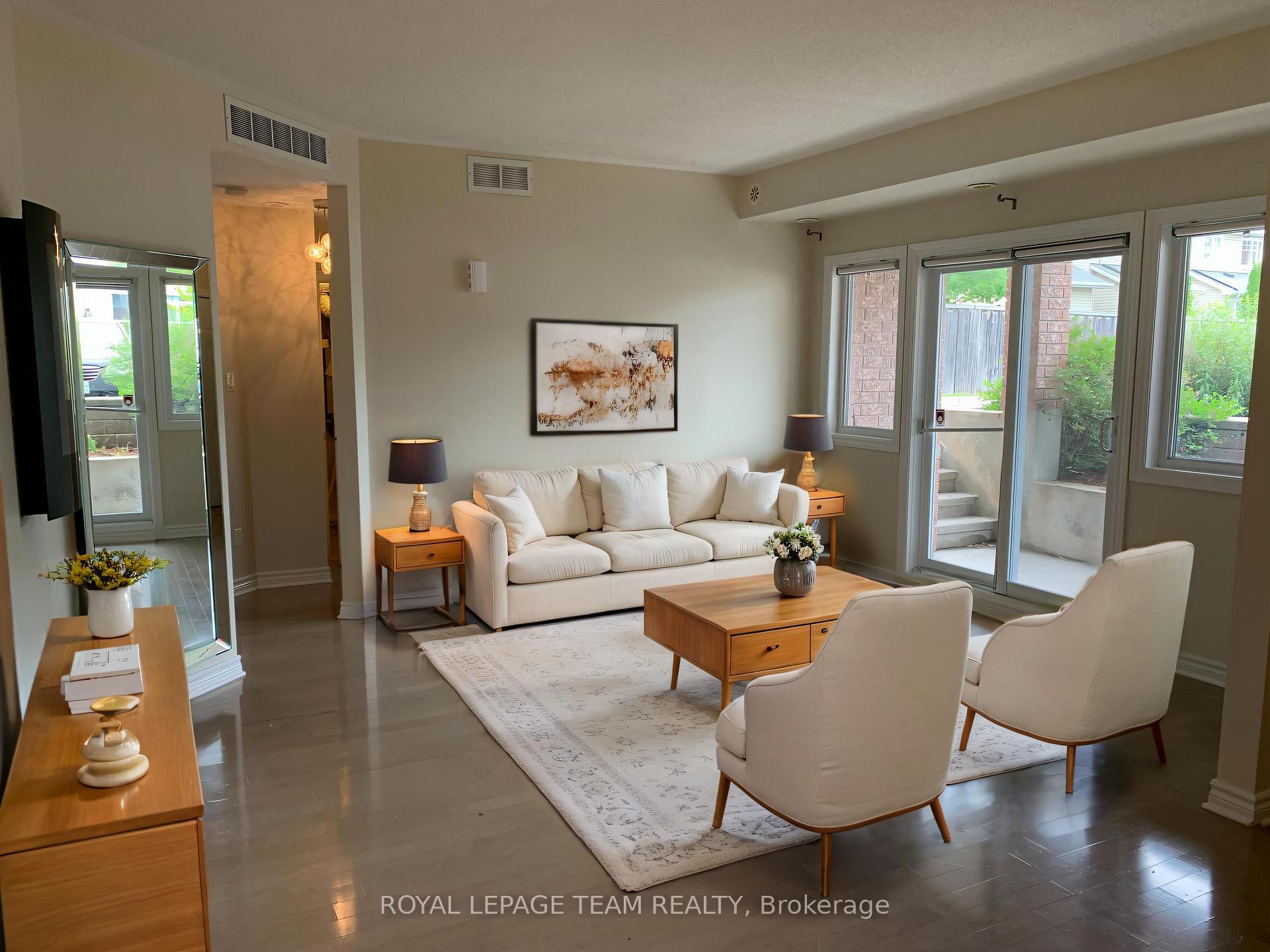 Photo 5 of Unit D, 761D Cedar Creek Drive, Ottawa, Blossom Park/Kemp Park/Findlay Creek — HOMEH