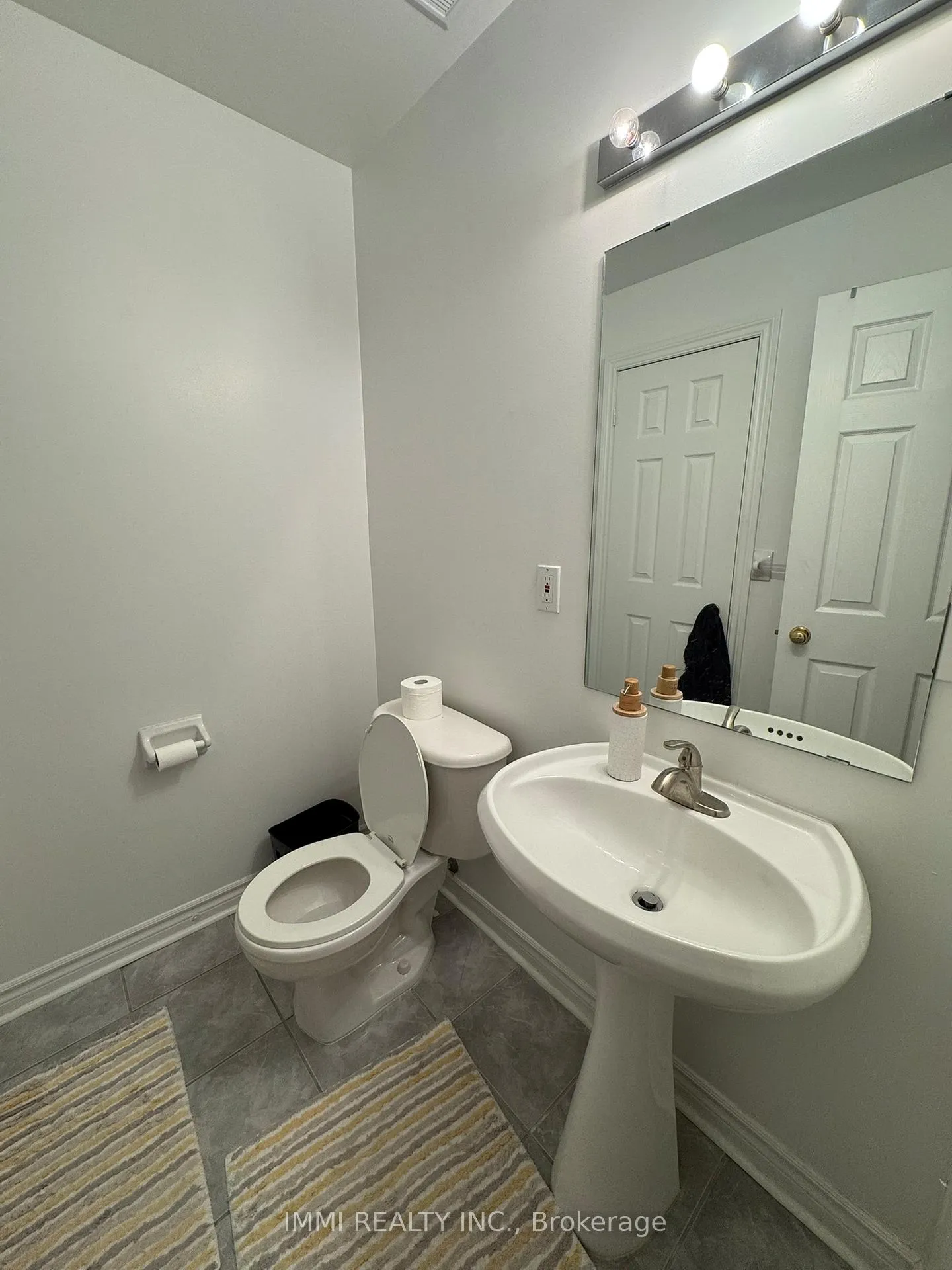 Photo 9 of Unit #10, 12 Cox Boulevard, Markham, Unionville — HOMEH