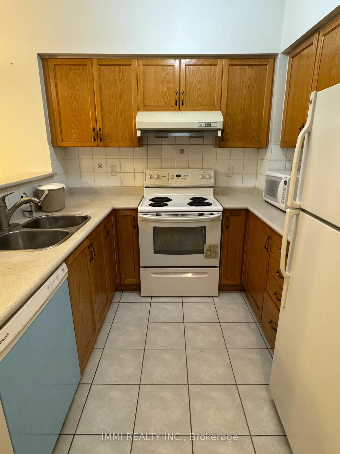 Photo 13 of Unit #10, 12 Cox Boulevard, Markham, Unionville — HOMEH