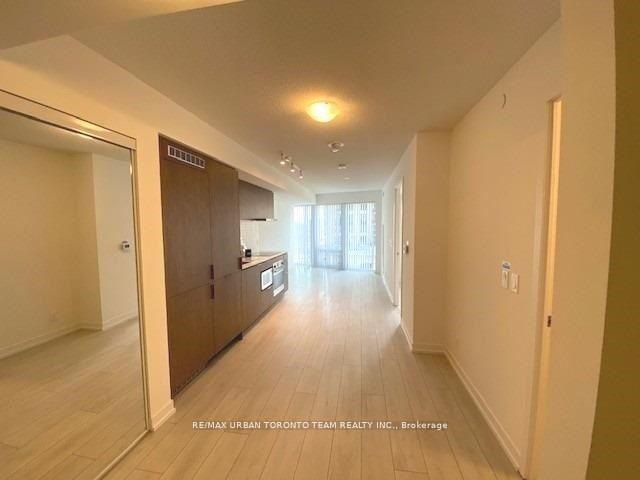 Photo 4 of Unit 903, 60 Shuter Street, Toronto, Church-Yonge Corridor — HOMEH