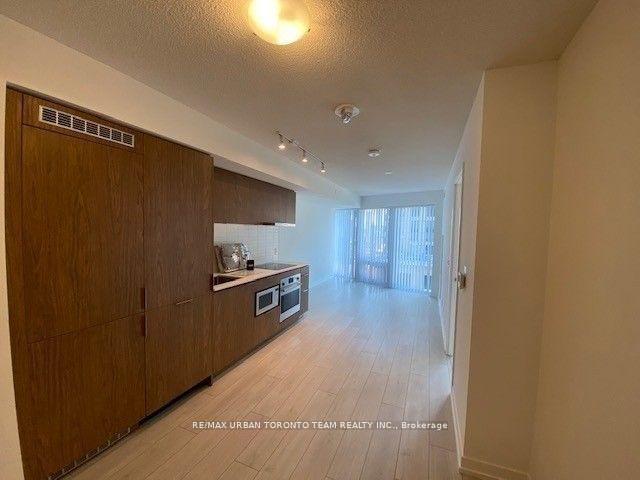 Photo 5 of Unit 903, 60 Shuter Street, Toronto, Church-Yonge Corridor — HOMEH