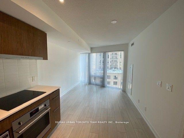 Photo 7 of Unit 903, 60 Shuter Street, Toronto, Church-Yonge Corridor — HOMEH