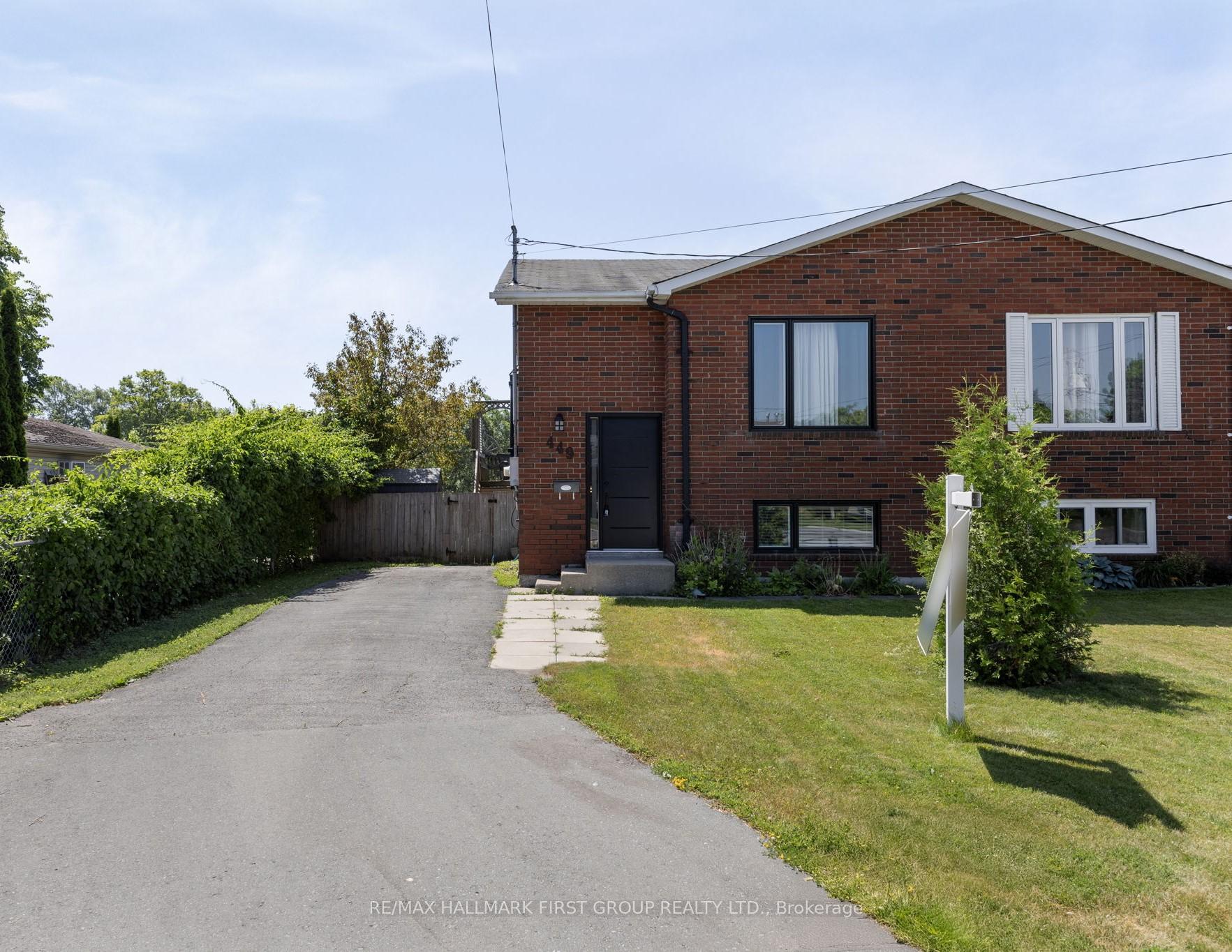 Front of 449 Burnham Manor Court