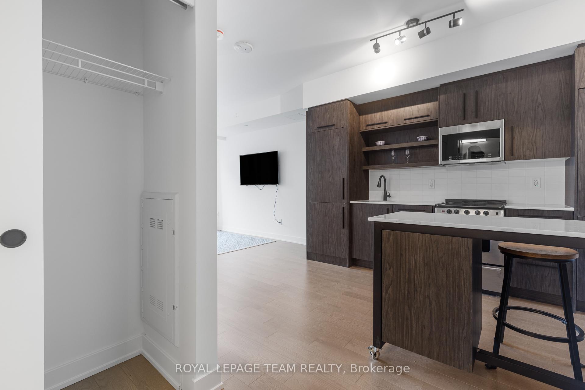 Photo 10 of Unit 409, 560 Rideau Street, Ottawa, Sandy Hill — HOMEH