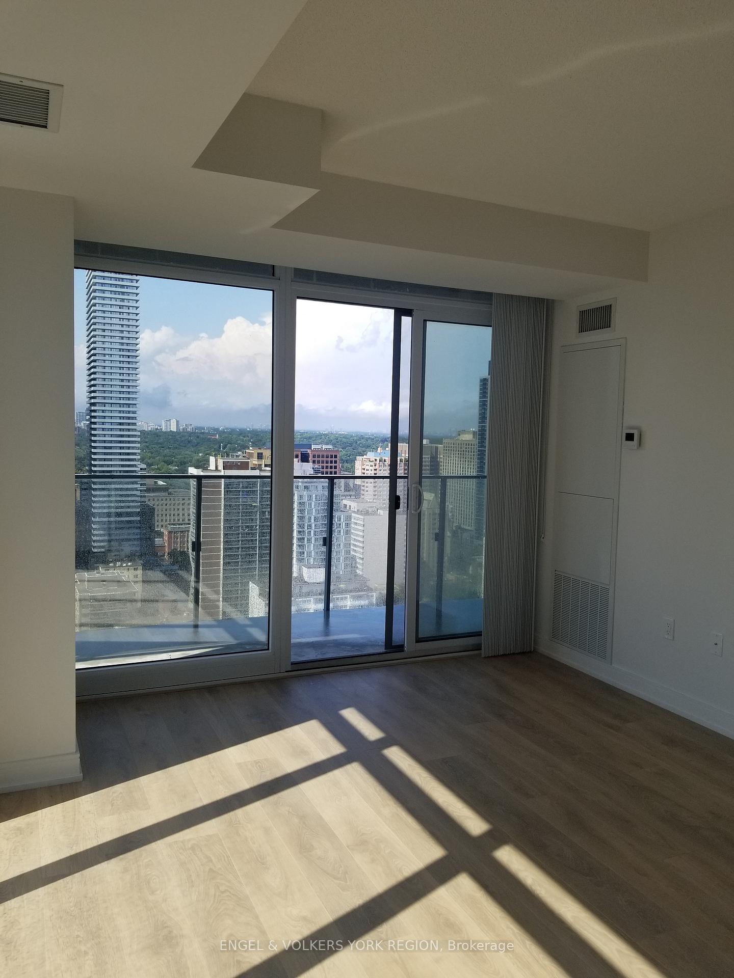 Photo 9 of Unit 3702, 50 Wellesley Street E, Toronto, Church-Yonge Corridor — HOMEH