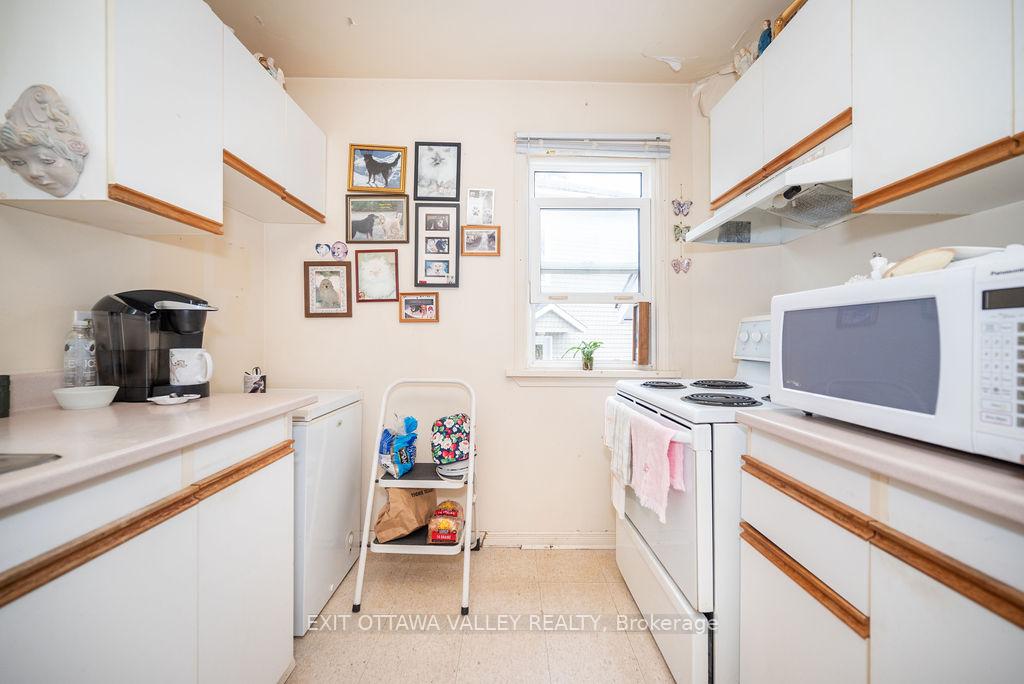 Photo 14 of 4 Faraday Crescent, Deep River — HOMEH