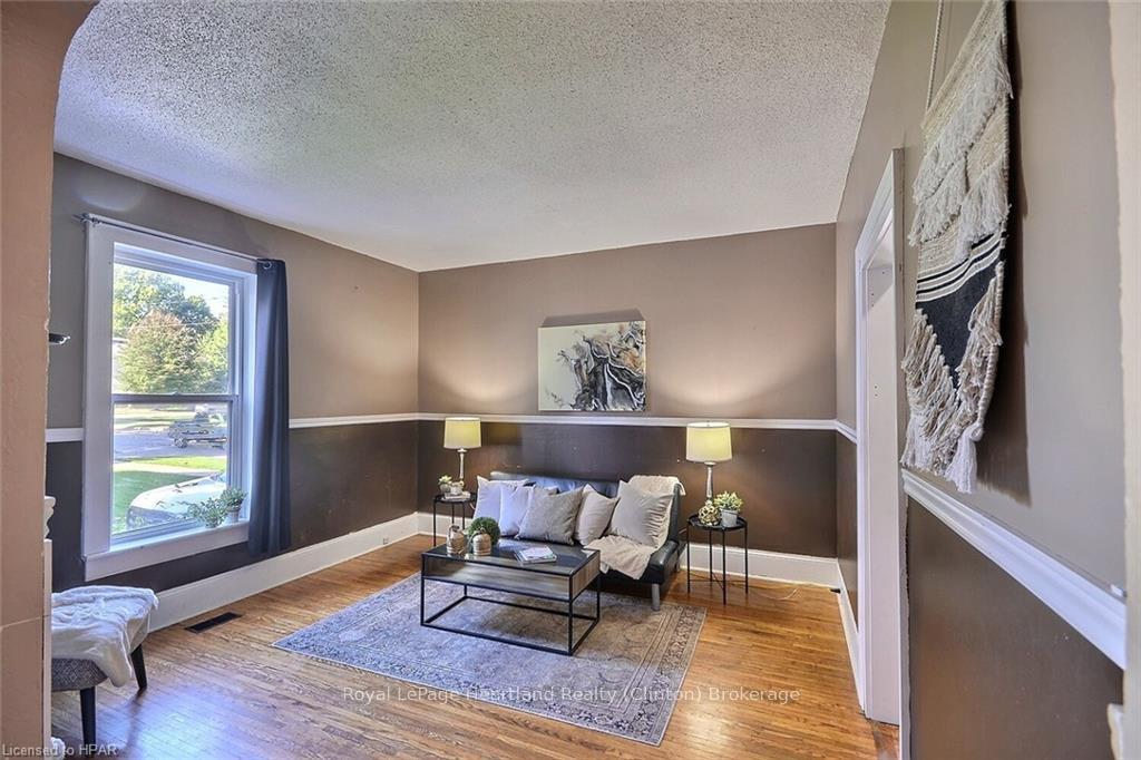 Photo 3 of 122 Huron Street, Central Huron, Clinton — HOMEH