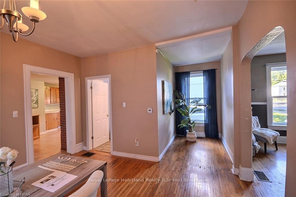 Photo 5 of 122 Huron Street, Central Huron, Clinton — HOMEH