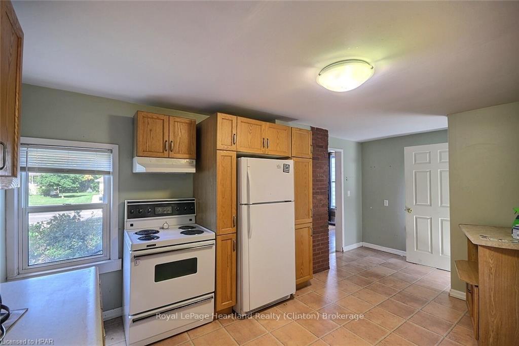 Photo 15 of 122 Huron Street, Central Huron, Clinton — HOMEH