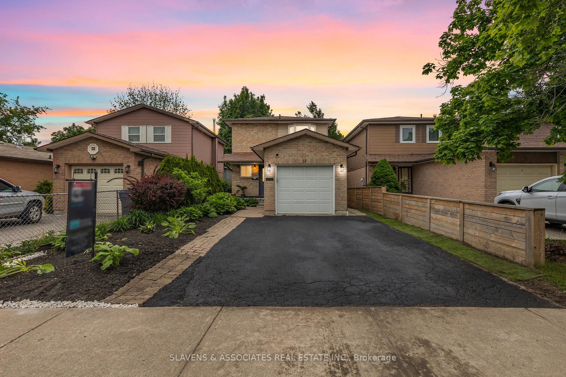 Front of 37 Vodden Street W