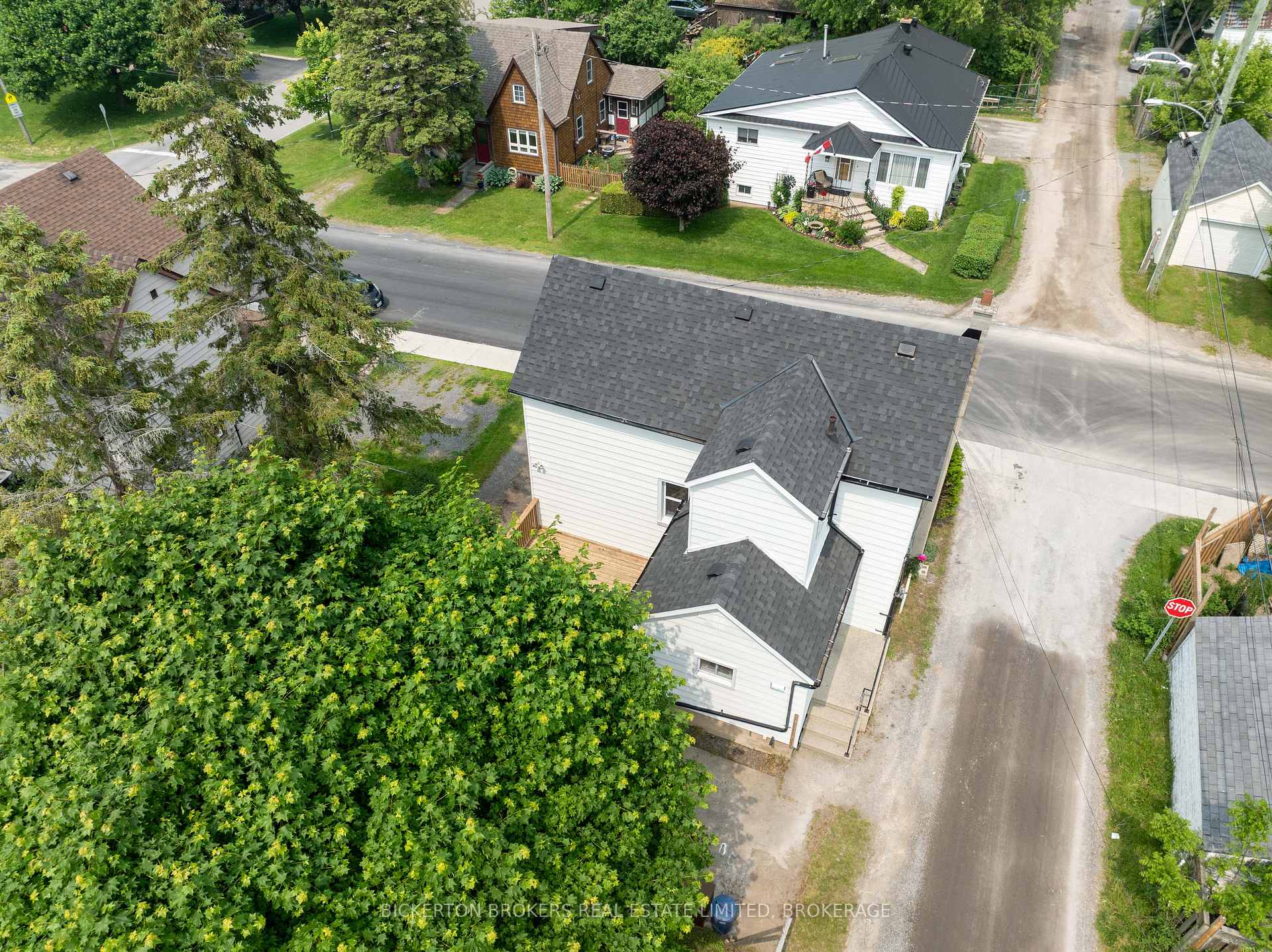 Photo 6 of 250 William Street N, Gananoque — HOMEH