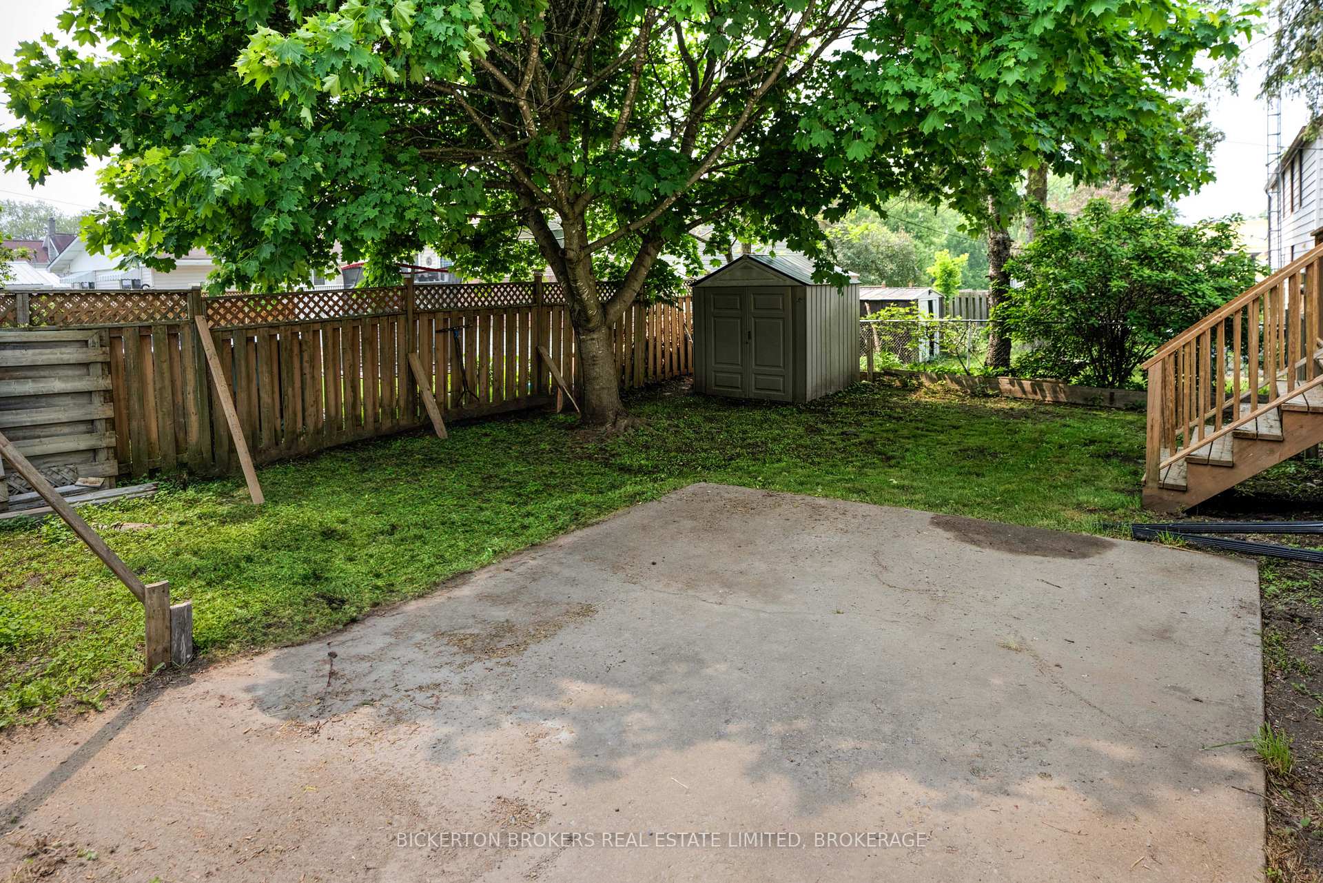 Photo 12 of 250 William Street N, Gananoque — HOMEH