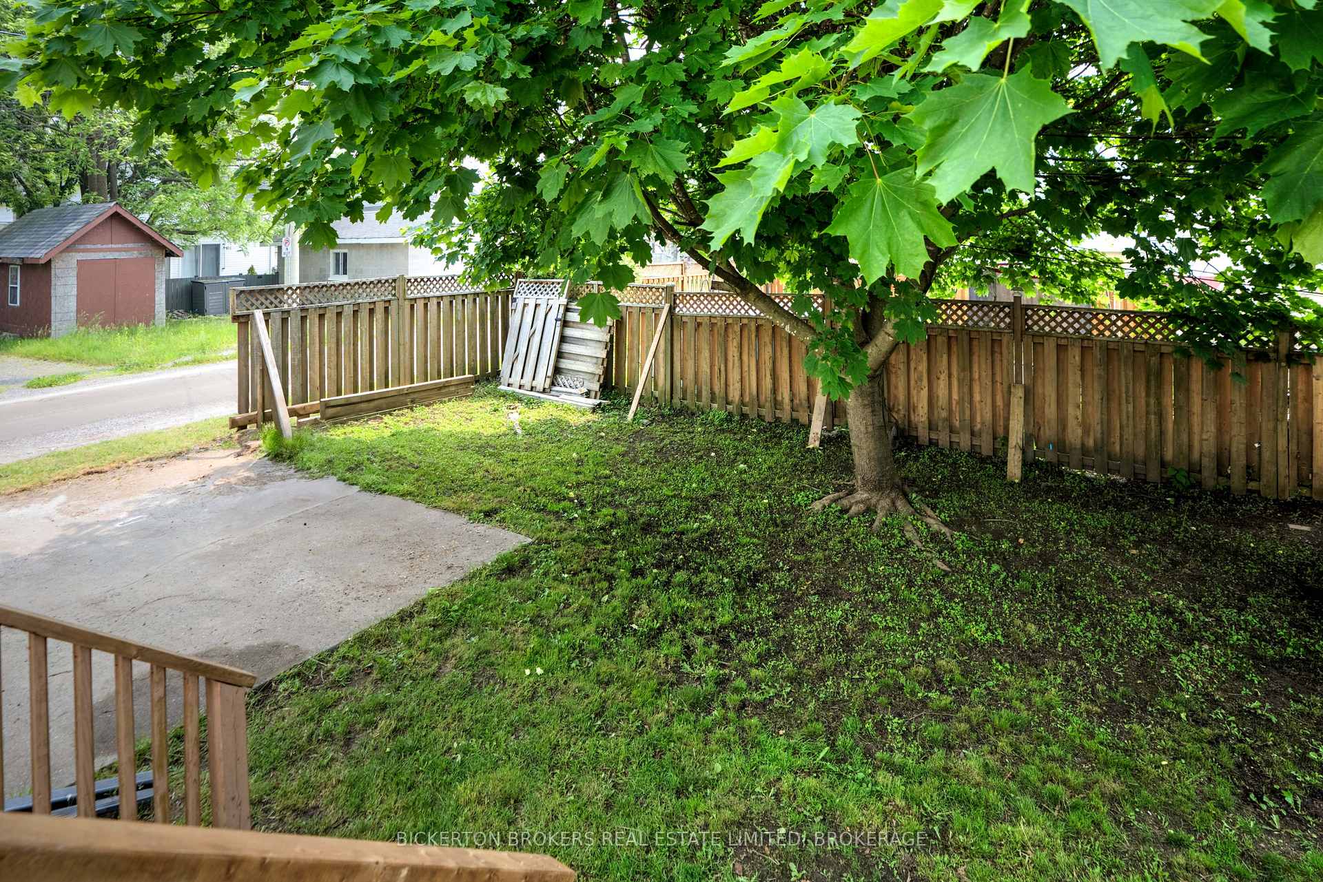 Photo 13 of 250 William Street N, Gananoque — HOMEH