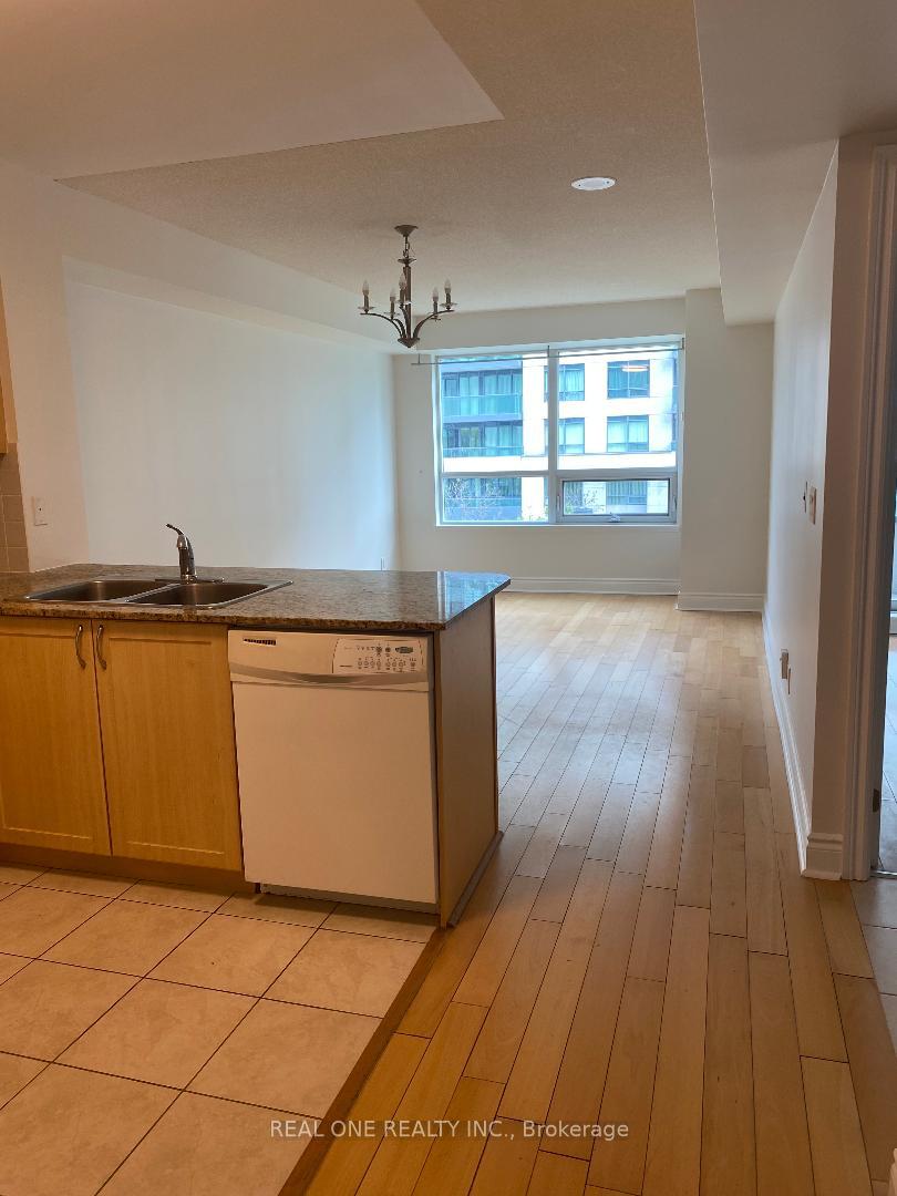 Photo 4 of Unit 319, 32 Clegg Road, Markham, Unionville — HOMEH
