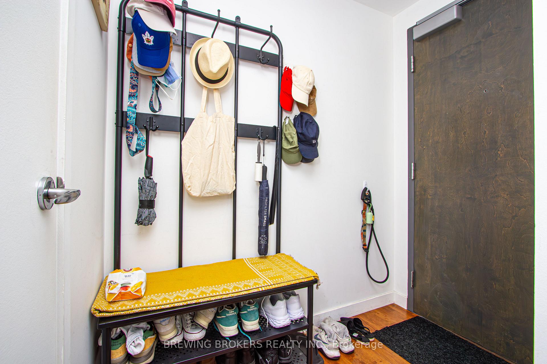 Photo 5 of Unit 1008, 281 Mutual Street, Toronto, Church-Yonge Corridor — HOMEH