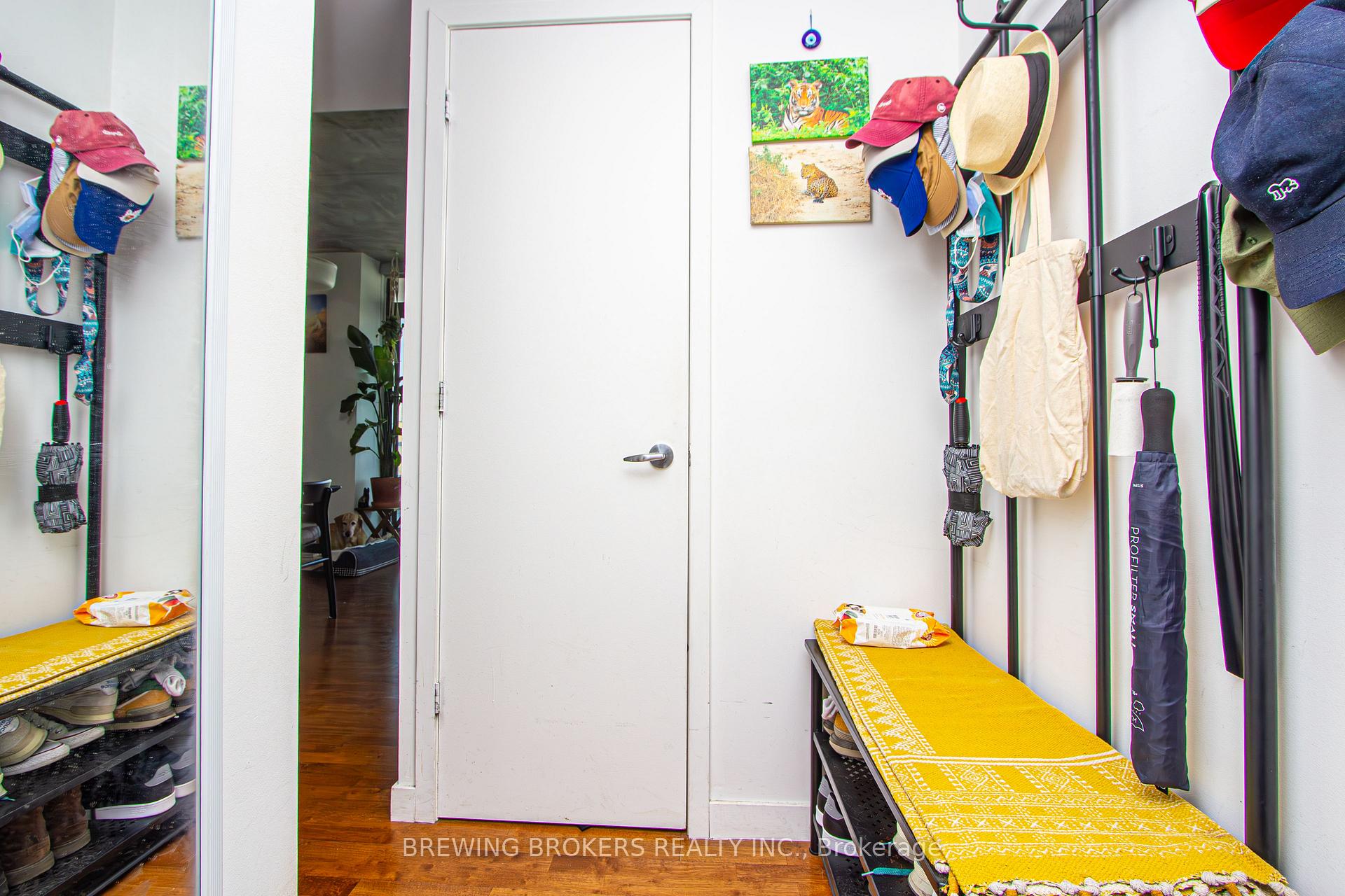 Photo 6 of Unit 1008, 281 Mutual Street, Toronto, Church-Yonge Corridor — HOMEH