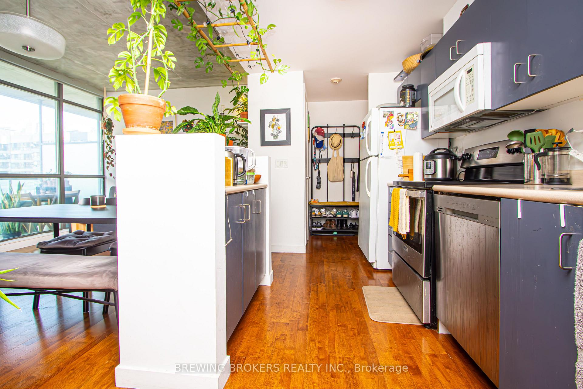 Photo 11 of Unit 1008, 281 Mutual Street, Toronto, Church-Yonge Corridor — HOMEH