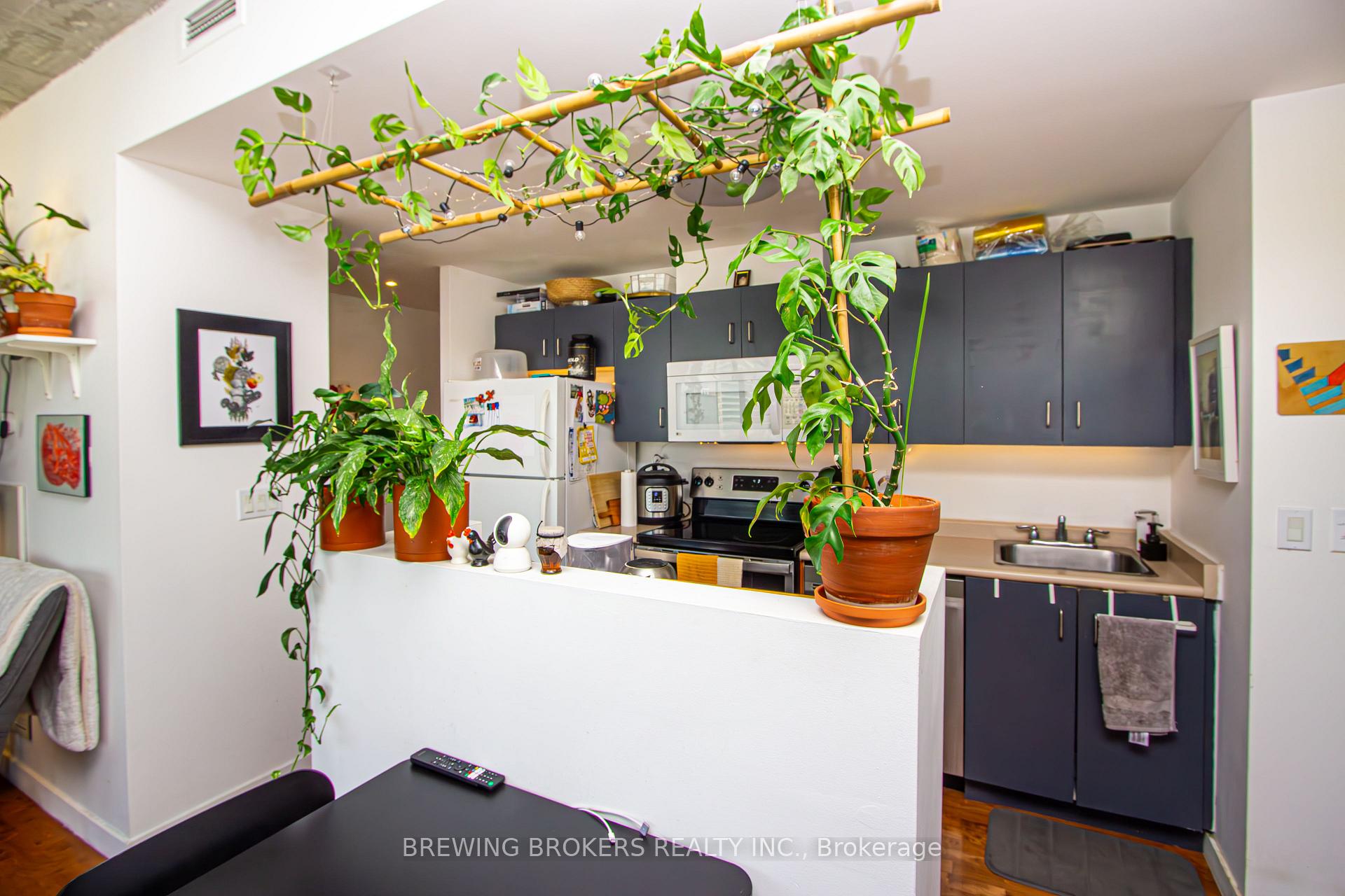 Photo 14 of Unit 1008, 281 Mutual Street, Toronto, Church-Yonge Corridor — HOMEH