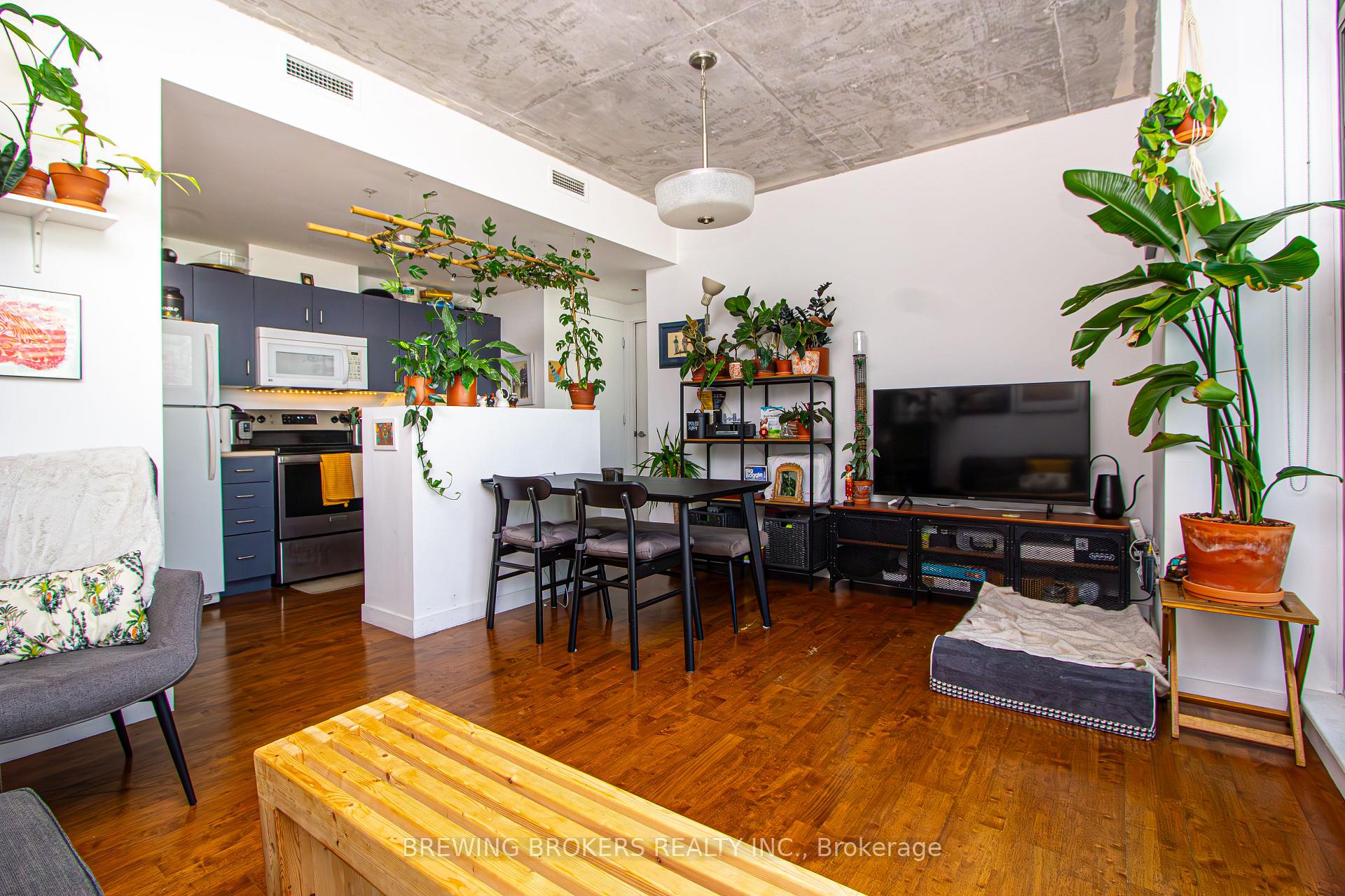 Photo 15 of Unit 1008, 281 Mutual Street, Toronto, Church-Yonge Corridor — HOMEH