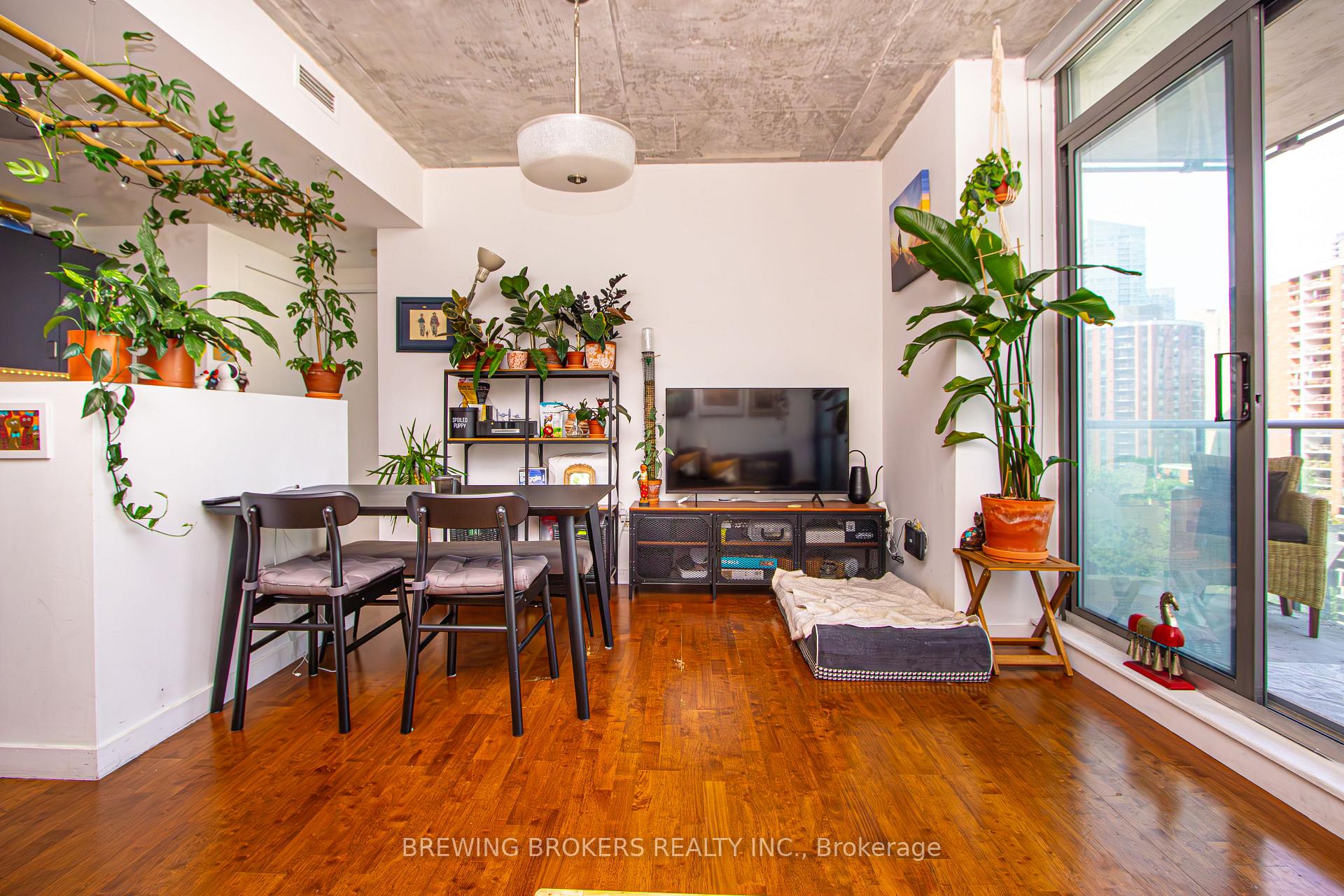 Photo 16 of Unit 1008, 281 Mutual Street, Toronto, Church-Yonge Corridor — HOMEH