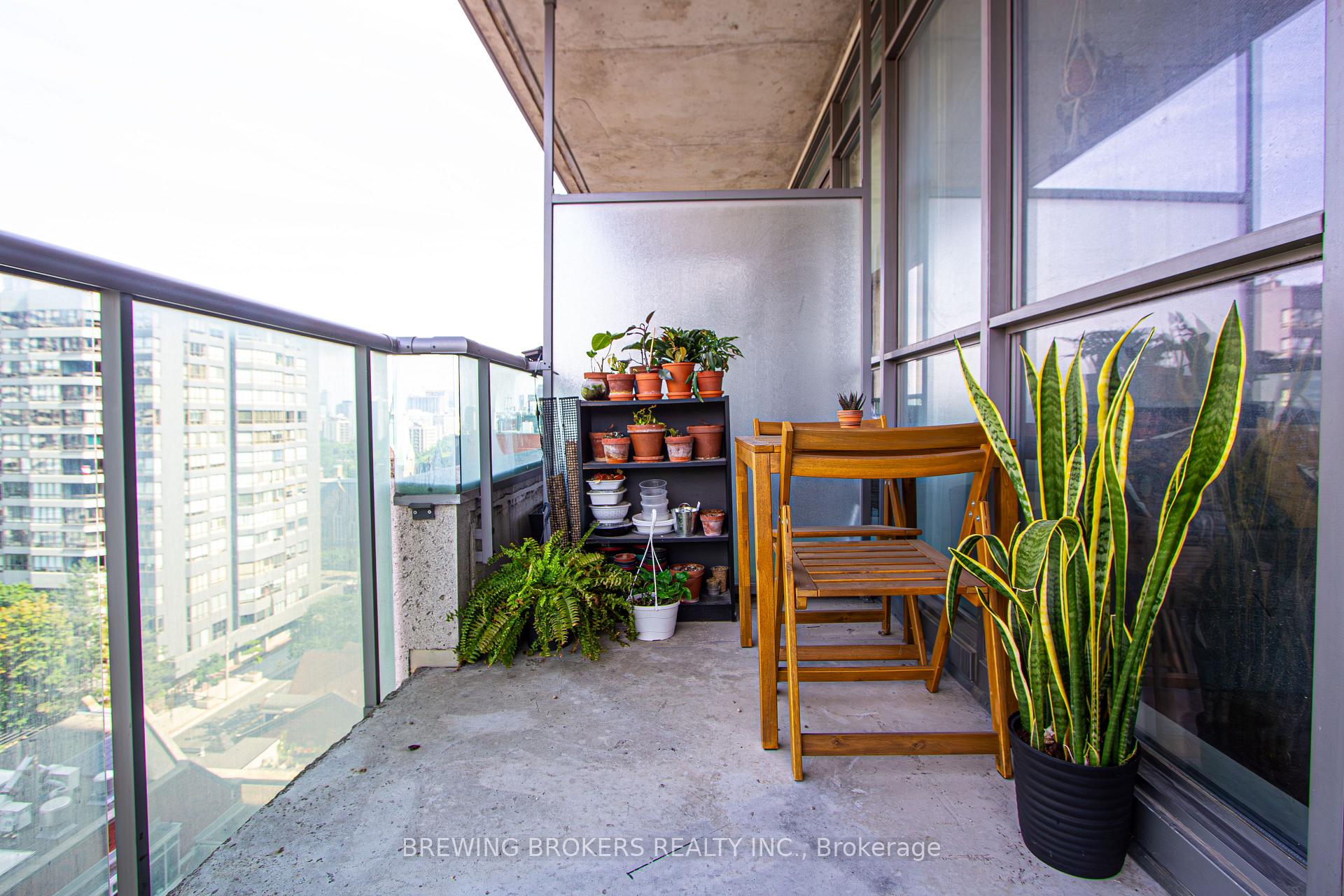 Photo 25 of Unit 1008, 281 Mutual Street, Toronto, Church-Yonge Corridor — HOMEH