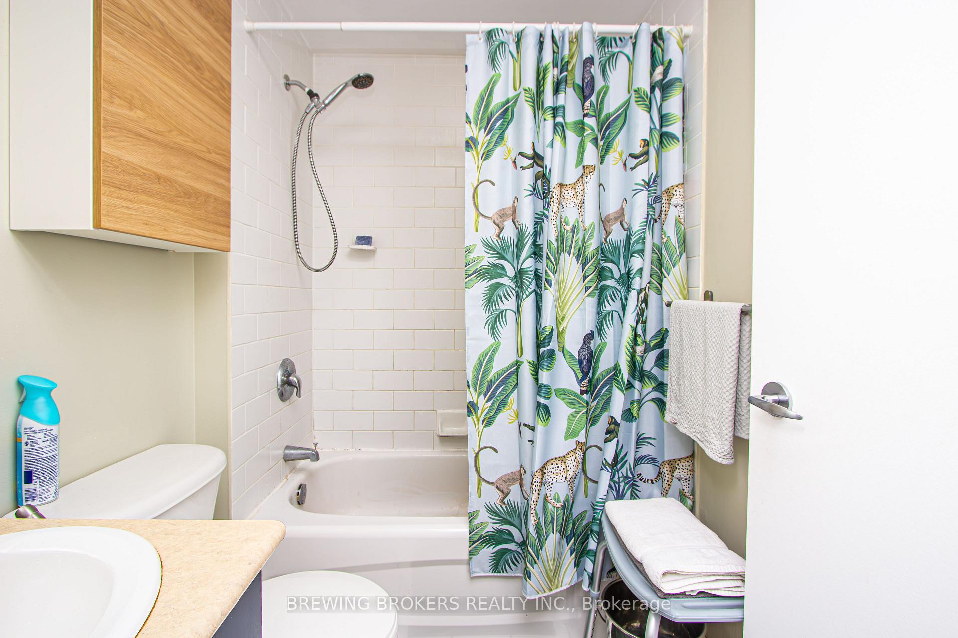 Photo 29 of Unit 1008, 281 Mutual Street, Toronto, Church-Yonge Corridor — HOMEH
