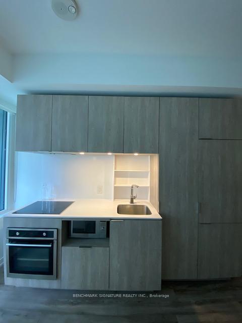 Front of Unit 209, 77 Shuter Street