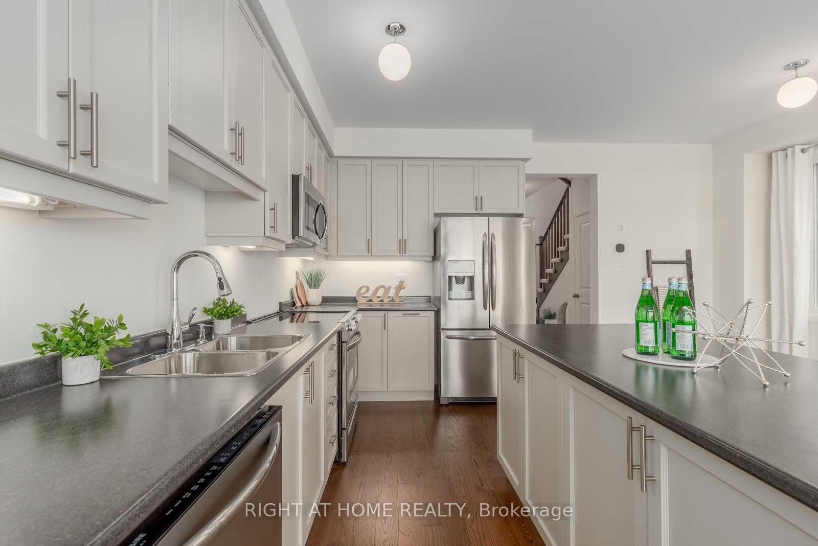 Photo 2 of 59 Crows Nest Lane, Clarington, Bowmanville — HOMEH