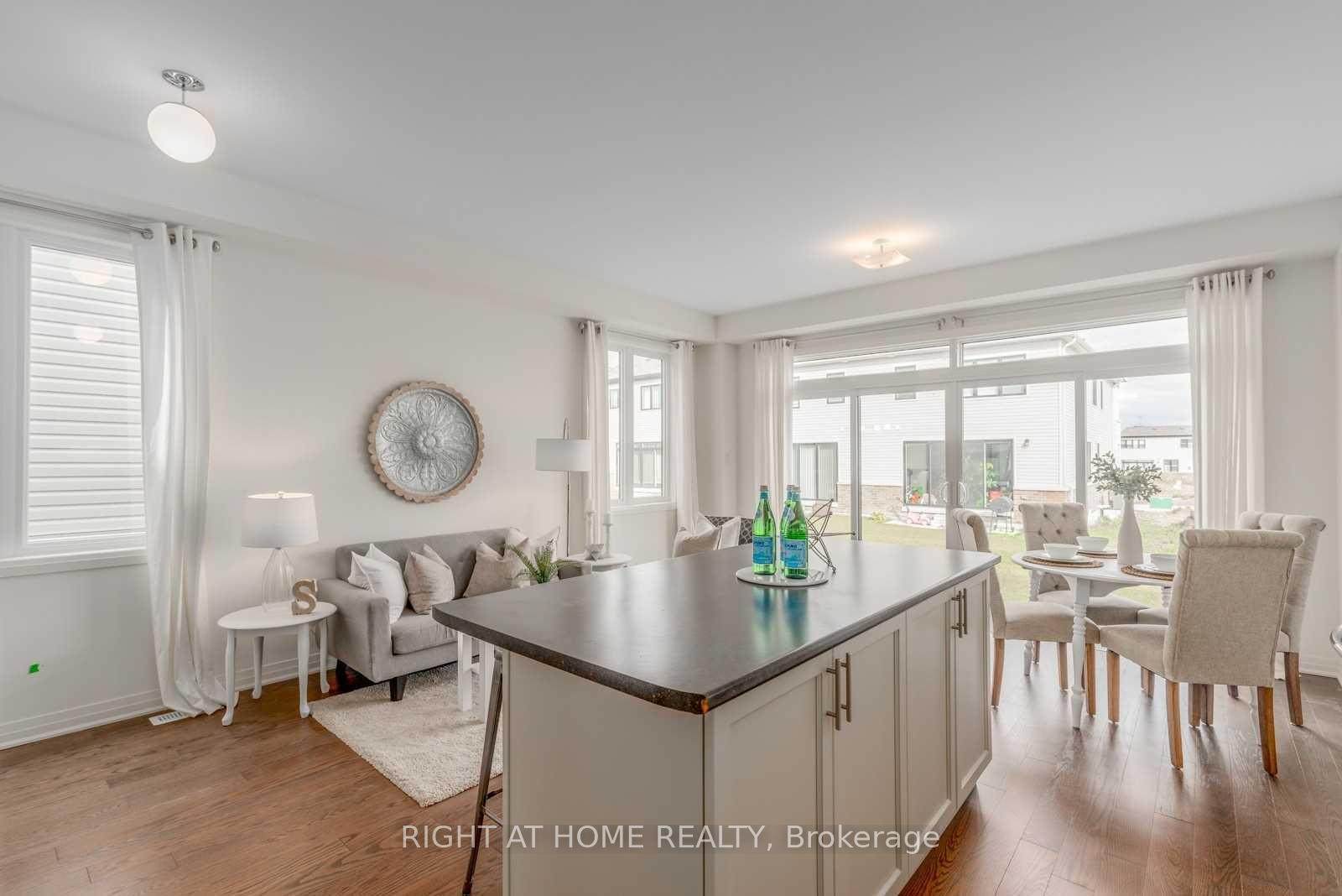 Photo 6 of 59 Crows Nest Lane, Clarington, Bowmanville — HOMEH