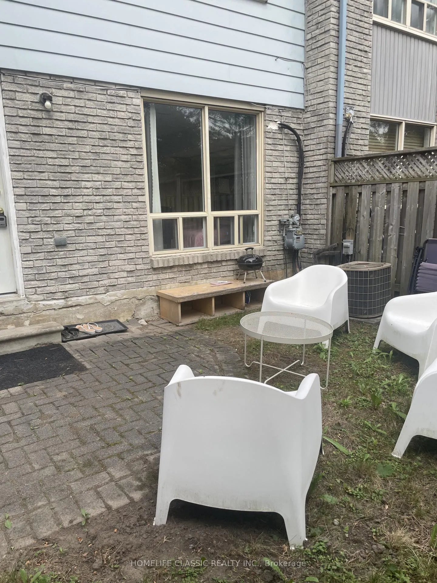 Photo 3 of Unit 82, 82 Henderson Drive, Aurora, Aurora Highlands — HOMEH
