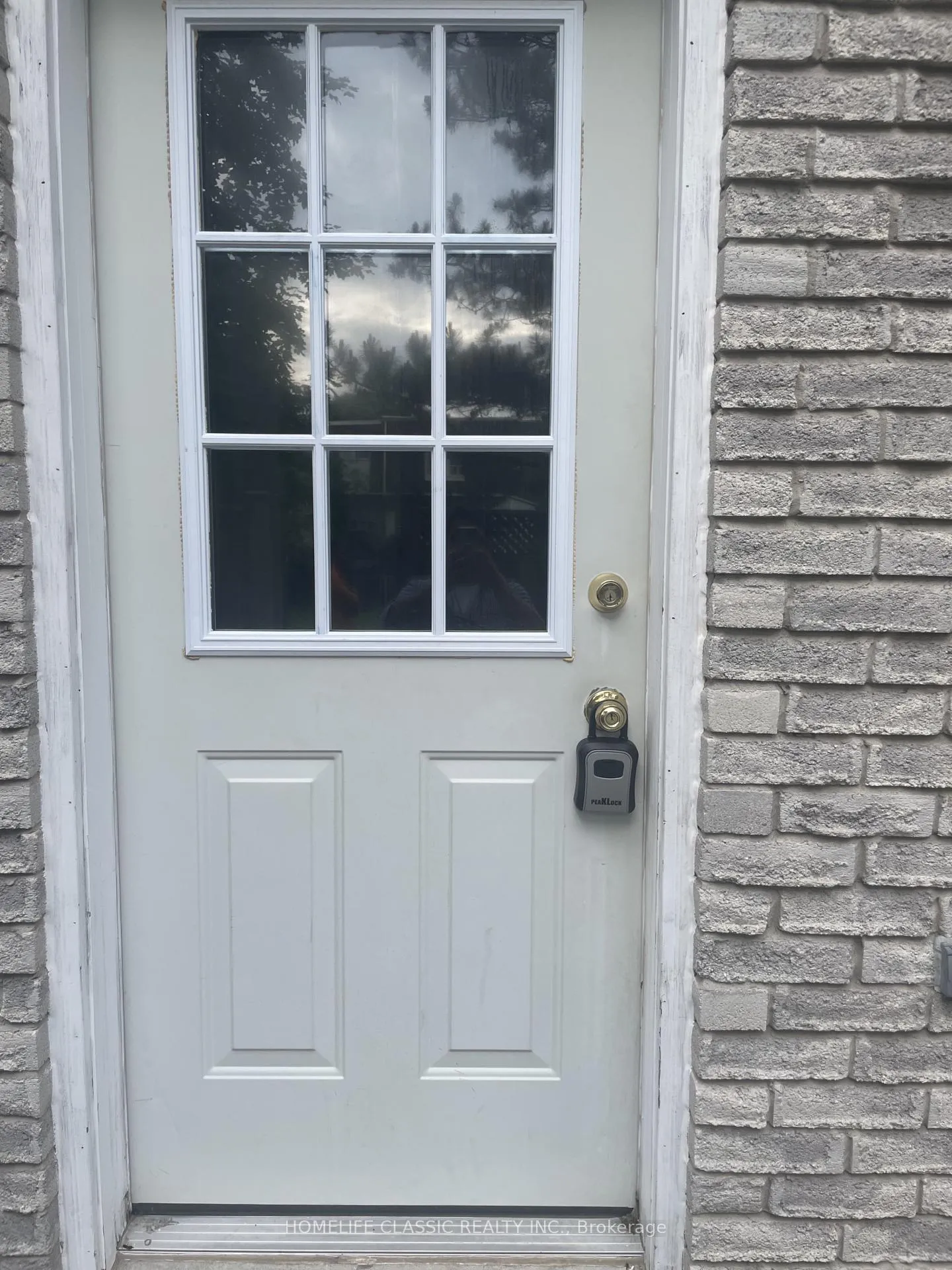 Photo 4 of Unit 82, 82 Henderson Drive, Aurora, Aurora Highlands — HOMEH