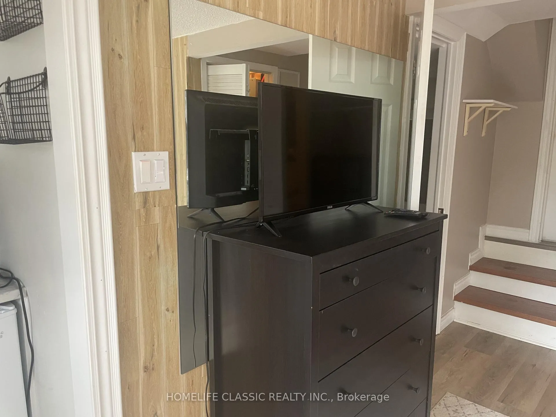 Photo 9 of Unit 82, 82 Henderson Drive, Aurora, Aurora Highlands — HOMEH