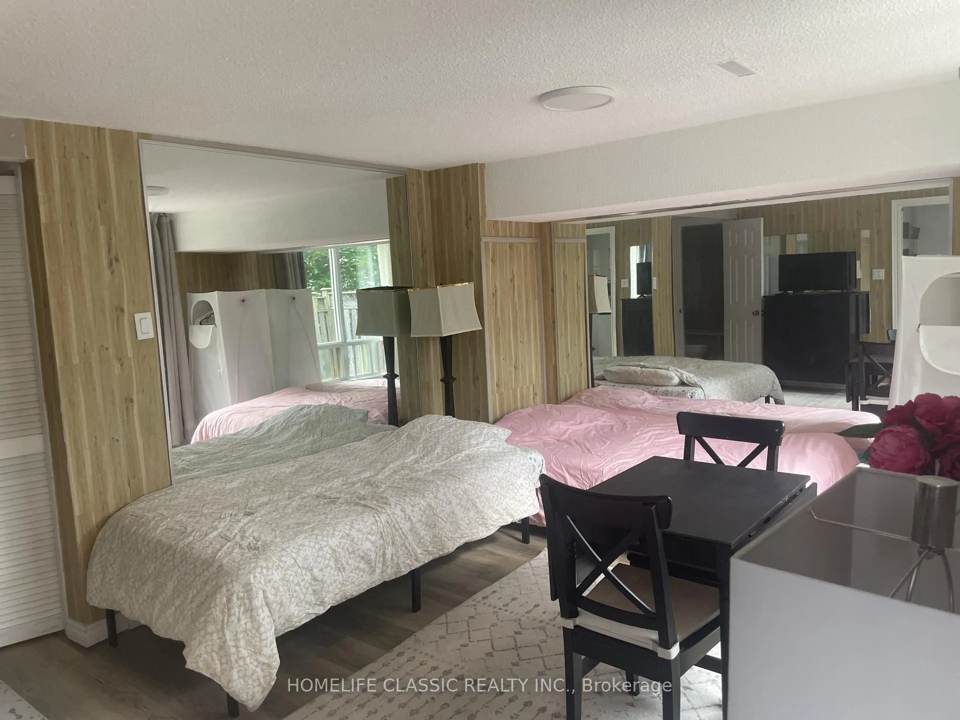 Photo 11 of Unit 82, 82 Henderson Drive, Aurora, Aurora Highlands — HOMEH