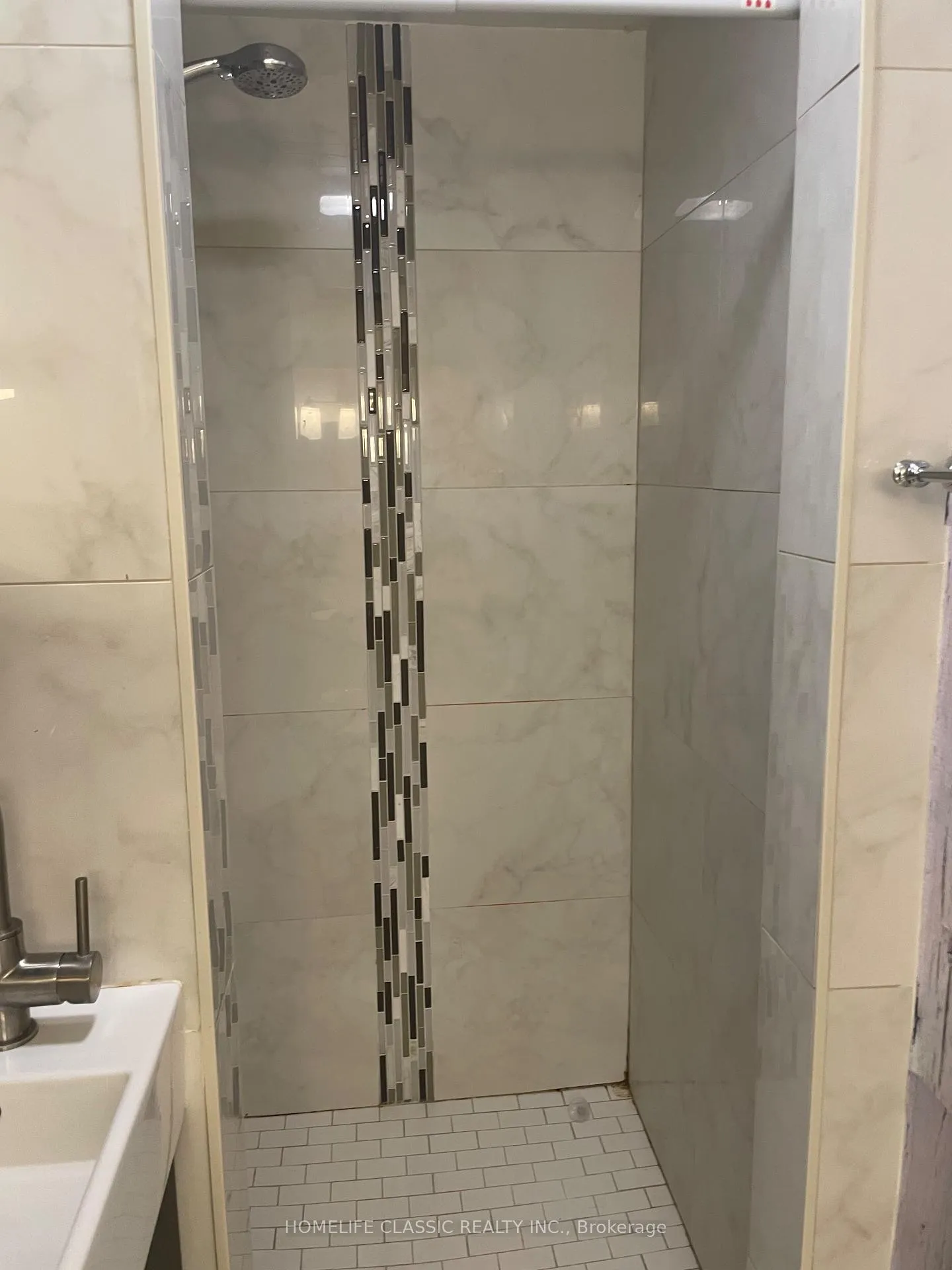Photo 19 of Unit 82, 82 Henderson Drive, Aurora, Aurora Highlands — HOMEH