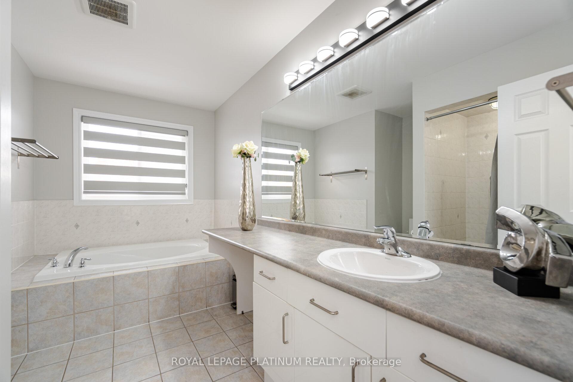 Photo 63 of 19 Dolly Varden Drive, Brampton, Sandringham-Wellington — HOMEH