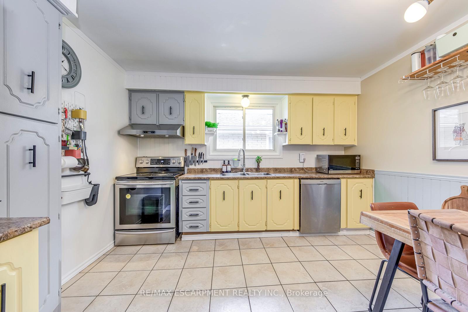 Photo 11 of 19 Normajean Avenue, Hamilton, Eleanor — HOMEH