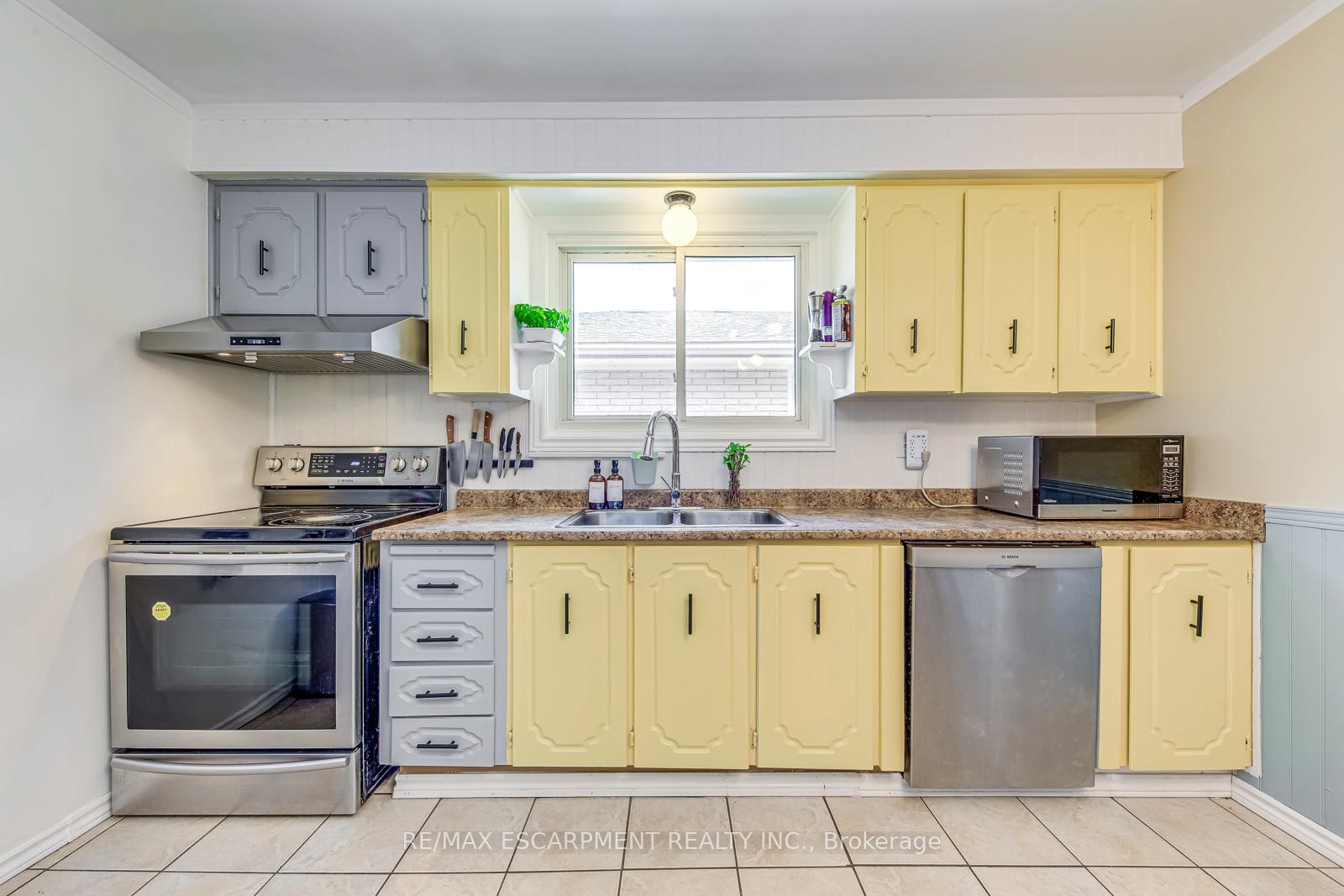 Photo 12 of 19 Normajean Avenue, Hamilton, Eleanor — HOMEH
