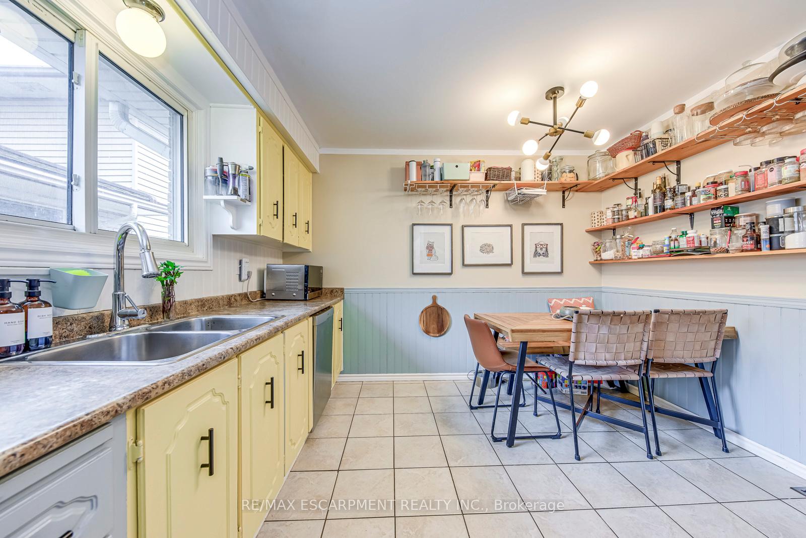 Photo 14 of 19 Normajean Avenue, Hamilton, Eleanor — HOMEH